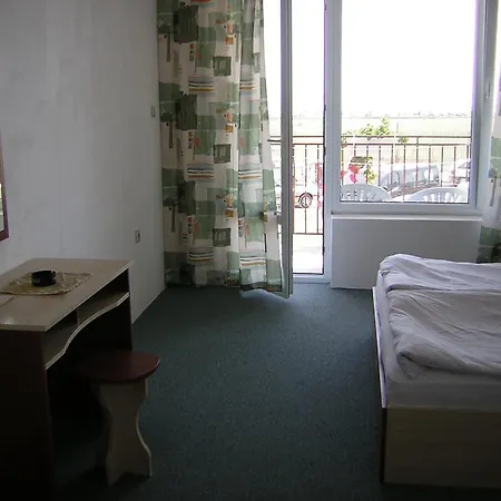 ゲストハウス Galina オブゾー