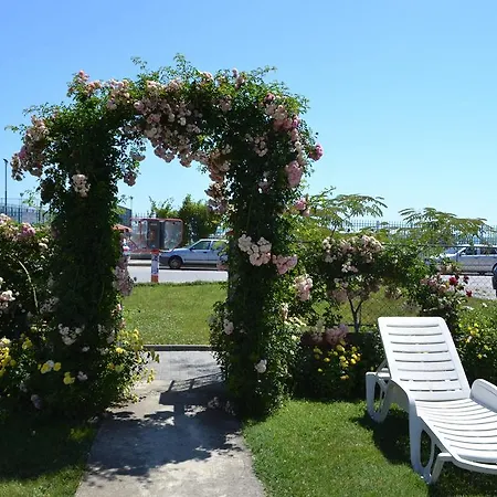 ゲストハウス Galina オブゾー